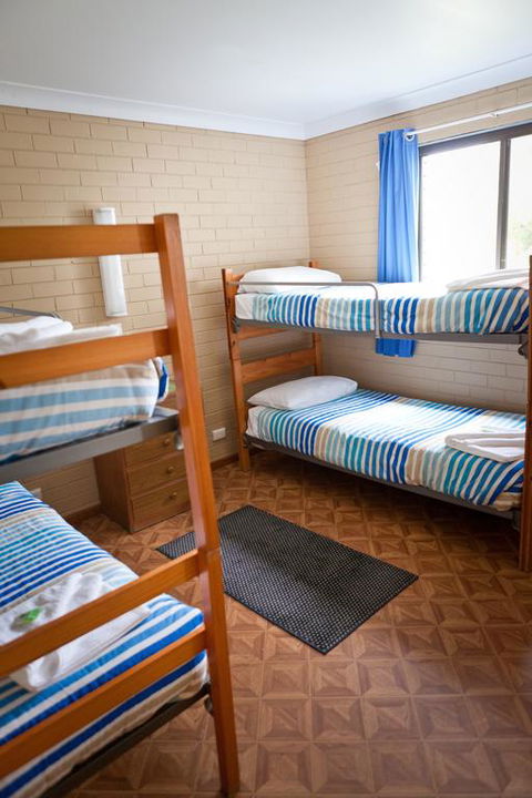 Emu Beach Chalets - Accommodation NSW 3
