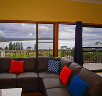 Endeavour 10 Dulconghi Street - Accommodation NSW