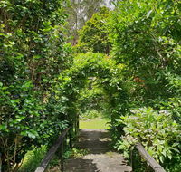 English Gardens - Garden Cottage - Accommodation NSW