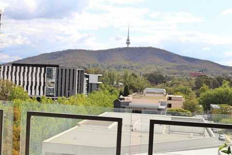 Executively Styled 2 Bed, 2 Bath, Perfect Location - Accommodation NSW 1