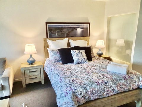FAMILY ISLAND GETAWAY - BEACHFRONT APARTMENT - Accommodation NSW 1