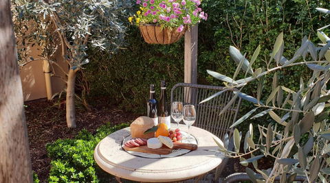 Fechner Place Barossa, 1 Bed, 1 Bath & Wine - Accommodation NSW 1