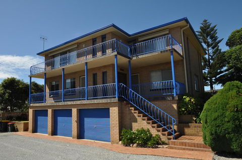 Flat 2 - 3 Bay Lane - Accommodation NSW 1