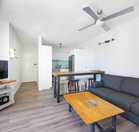 Flynns Beach Apartments 4 41 Pacific Drive - Accommodation NSW