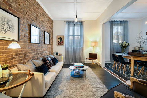 Fox And Hound - Accommodation NSW 2