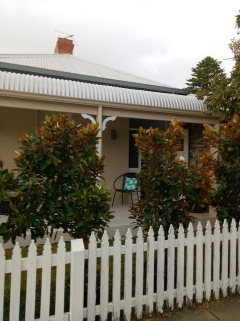 FUNKY COTTAGE - Accommodation NSW 0