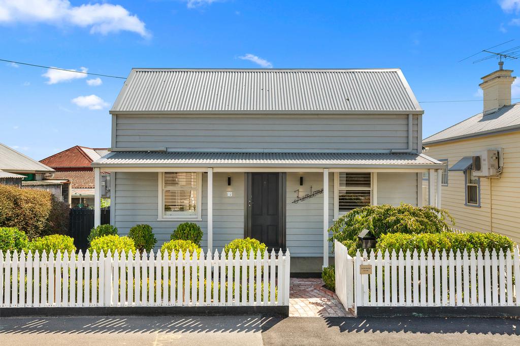 Geelong West VIC Accommodation NSW
