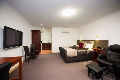 Georgian Motor Lodge - Accommodation NSW 2
