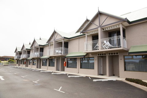 Geraldton Motor Inn - Accommodation NSW 3