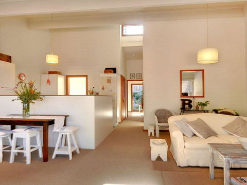 Gibraltar Getaway - Cute, Comfortable & Close To Town - Accommodation NSW 0