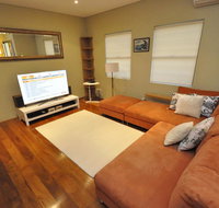 Glebe Self-Contained Modern One-Bedroom Apartment 47ROS - Accommodation NSW