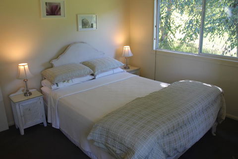 Glocca Morra Cottage - Accommodation NSW 2