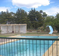 Golden Hills Motel - Accommodation NSW