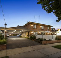 Golden Square Motor Inn - Accommodation NSW