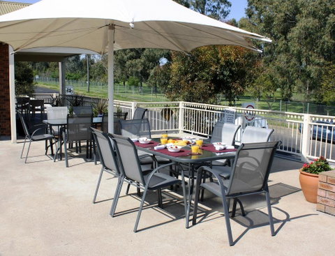 Golf Links Motel - Accommodation NSW 3
