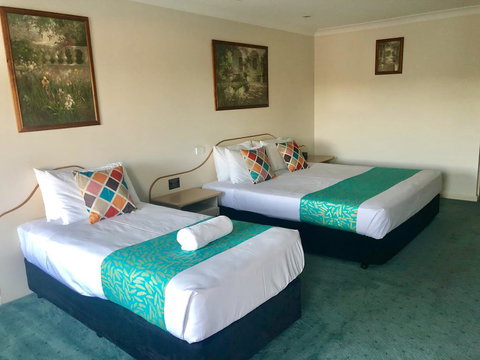 Golfview Motor Inn - Accommodation NSW 2