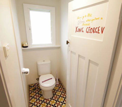 Good Vibes, 18 East Street - Accommodation NSW 3
