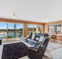 Grand Pacific 2 Unit 2 - Accommodation NSW