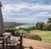 Green Waves - The Point Tura - Accommodation NSW