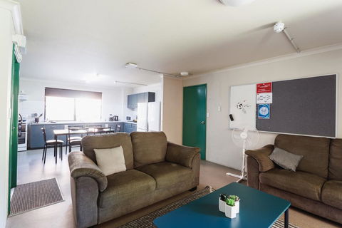 Guild House 6 Bedroom Flat - Accommodation NSW 0