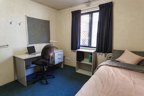 Guild House 6 Bedroom Flat - Accommodation NSW 3