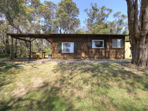 Gum Grove Chalets - Accommodation NSW 2