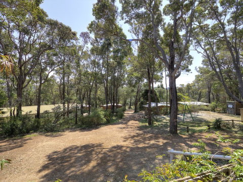 Gum Grove Chalets - Accommodation NSW 1