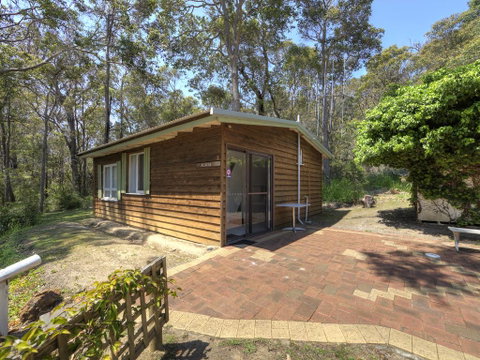 Gum Grove Chalets - Accommodation NSW 0