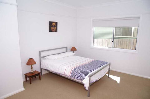 Hampstead, 32 Main Street - Accommodation NSW 2