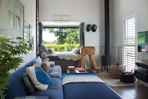 Harts Lane Stag And Millies - Accommodation NSW 1