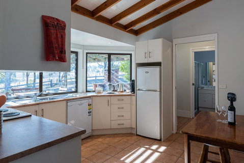 Hermitage Hideaway - Accommodation NSW 2