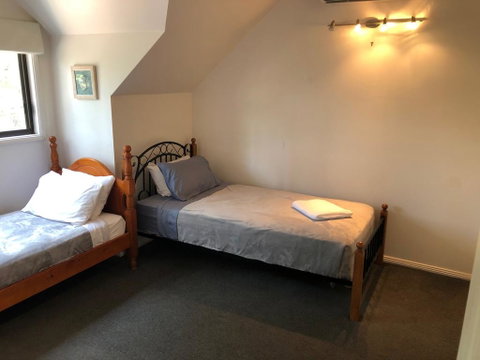 Hidden Gem Acreage Close To Terrigal Beach - Accommodation NSW 2