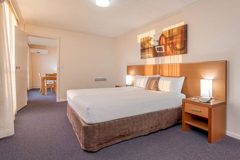 Highpoint International - Accommodation NSW 2