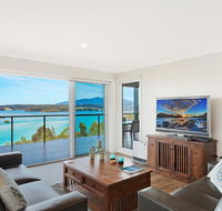 Hillcrest Views of Wagonga - Accommodation NSW