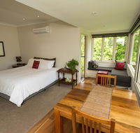 Hollyhock - Accommodation NSW