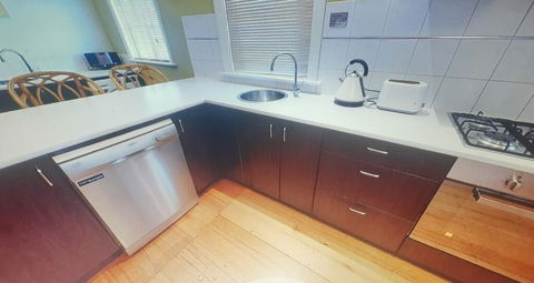 Home Away From Home - Accommodation NSW 1