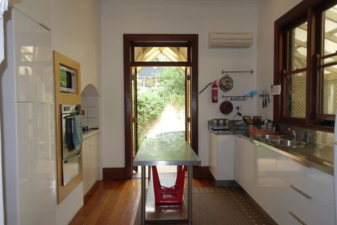 Home Central Perth - Accommodation NSW 1