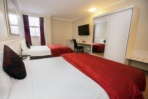 Isa Hotel - Accommodation NSW 2
