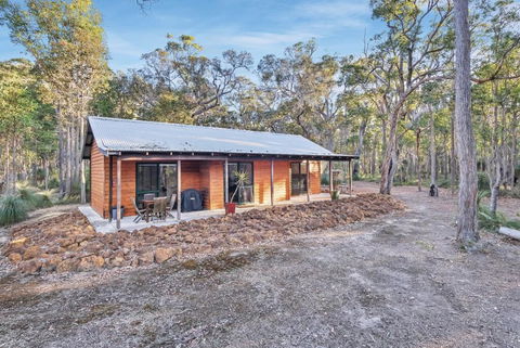 Island Brook Estate Winery And Chalets - Accommodation NSW 1