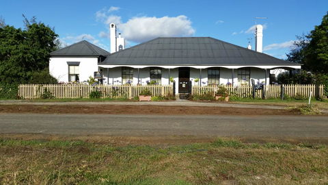 Ivy On Glenelg - Accommodation NSW 3