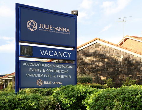Julie-Anna, Bendigo - Accommodation NSW 0