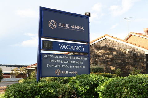 Julie-Anna, Bendigo - Accommodation NSW 1