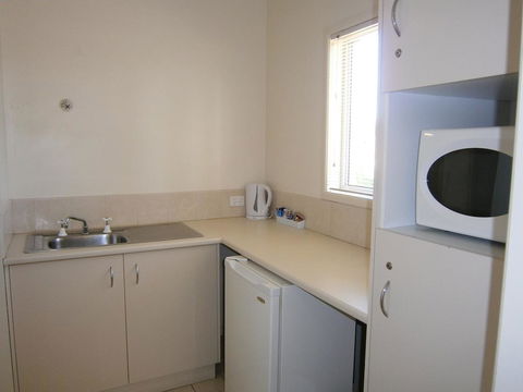 Kellys Motel Oakey - Accommodation NSW 2
