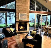 Kenwood Bank Vineyard Retreat - Accommodation NSW