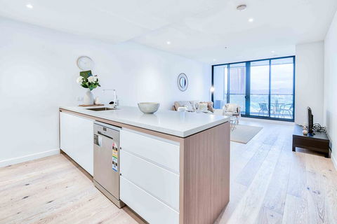 KOZYGURU FORTITUDE VALLEY HIGH LEVEL 2 BED APT + FREE PARKING QFV179-2612 - Accommodation NSW 1