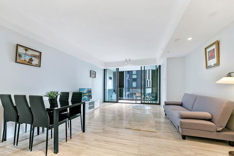 KOZYGURU HAYMARKET SYDNEY CITY VIEW 2 BED STUNNING APT NHA178-1206 - Accommodation NSW 3