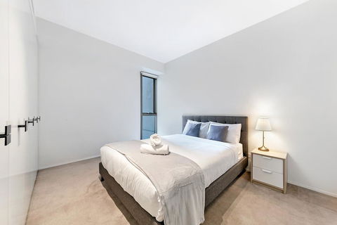 KOZYGURU HAYMARKET SYDNEY CITY VIEW 2 BED STUNNING APT NHA178-1206 - Accommodation NSW 2