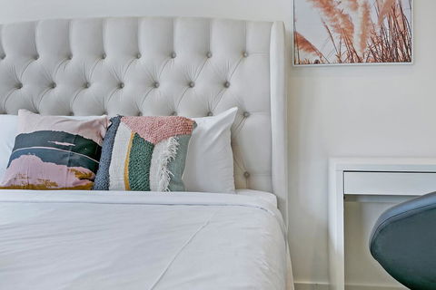 KOZYGURU ZETLAND COSY 3 BEDROOM APT EAST VILLAGE NZE906-1413 - Accommodation NSW 1