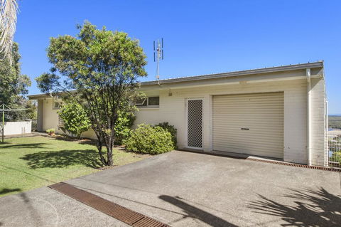 La Mer, 19 Dulconghi Street - Accommodation NSW 3