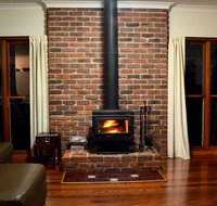 La Sila Homestead on Marrowbone - cutest cottage in the Hunter with killer views - Accommodation NSW